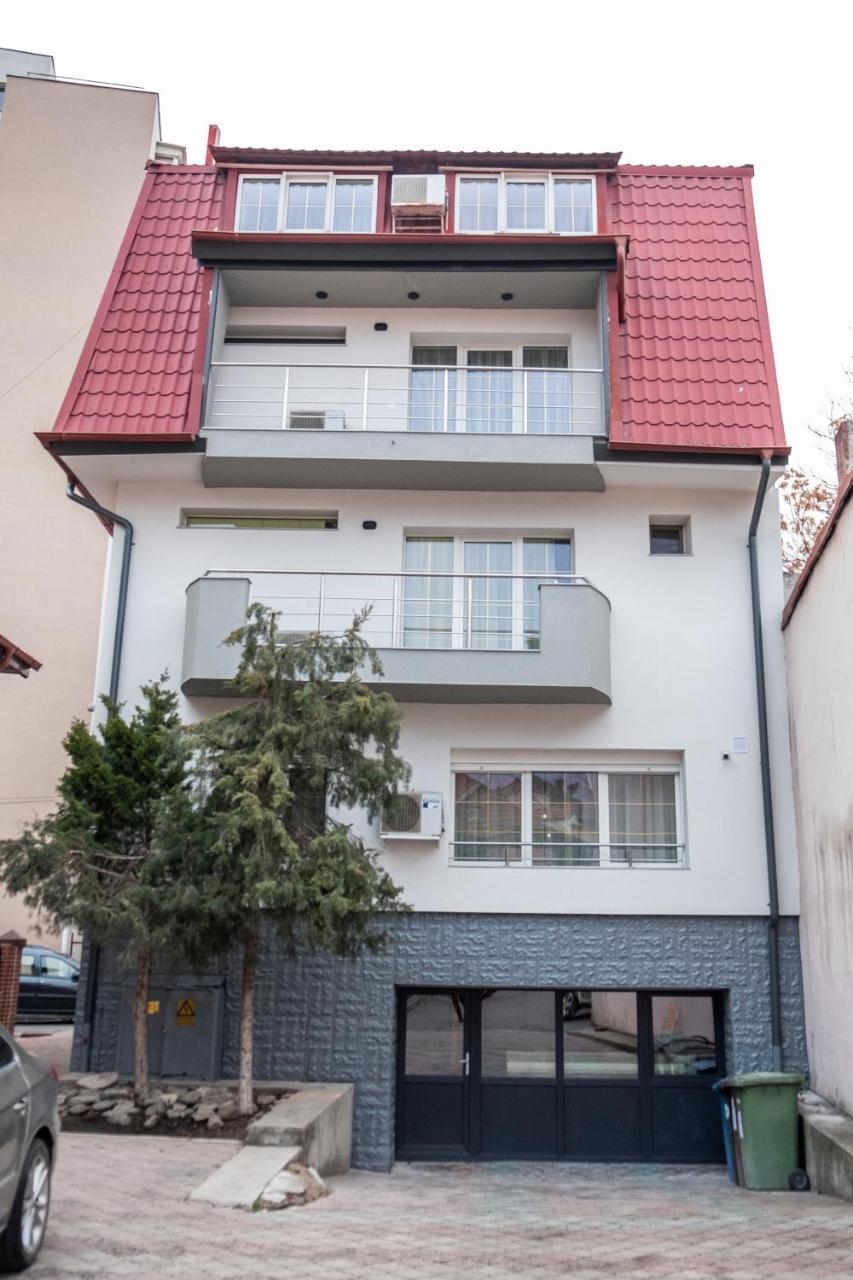 Casa Gabriela 3* בוקרשט